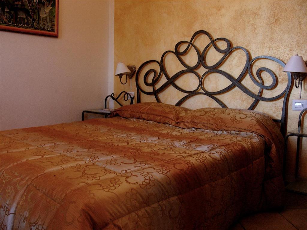 Agriturismo Ca' Isotta Castello di Serravalle Εξωτερικό φωτογραφία