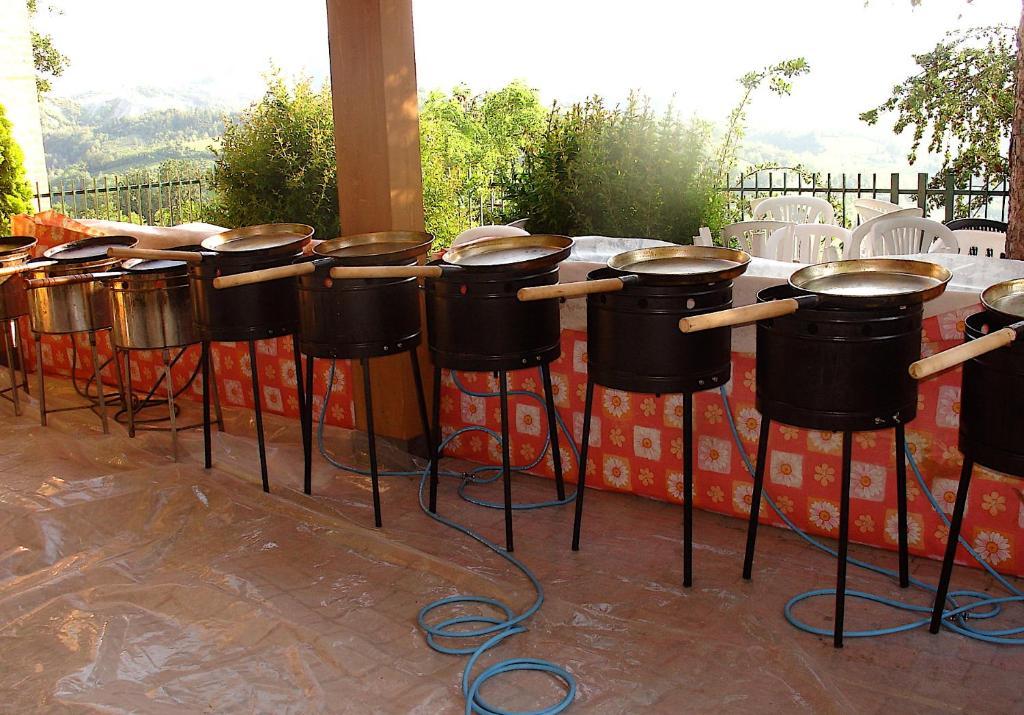 Agriturismo Ca' Isotta Castello di Serravalle Εξωτερικό φωτογραφία